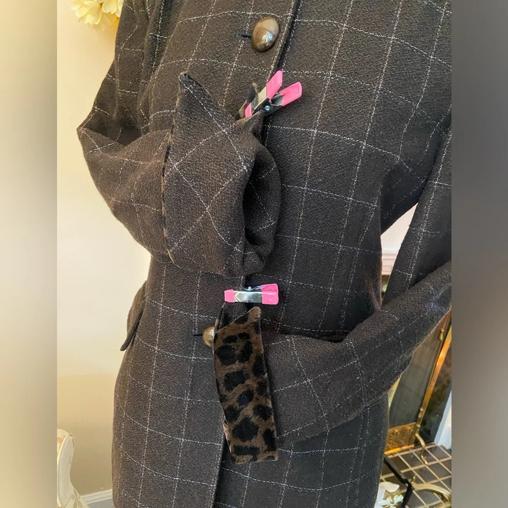 Christian Dior jacket size 10; with detachable collar and cuffs. Exquisite